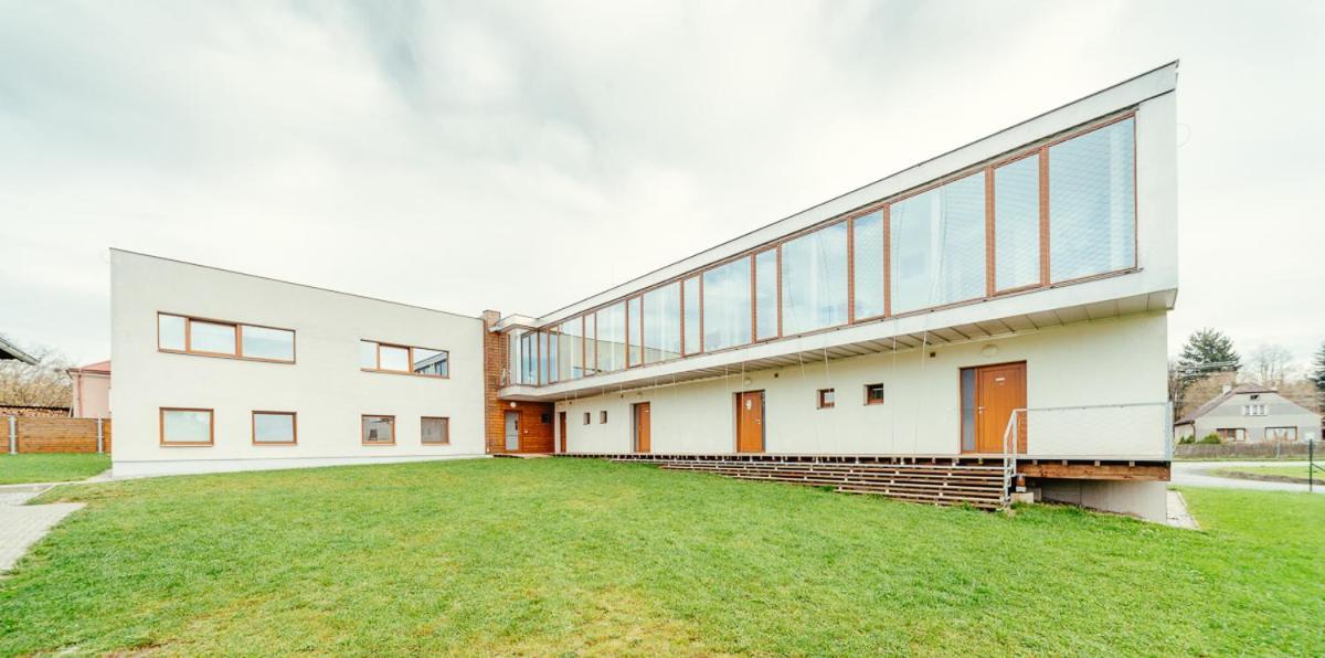 Apartmany Dalov Sternberk Exterior photo